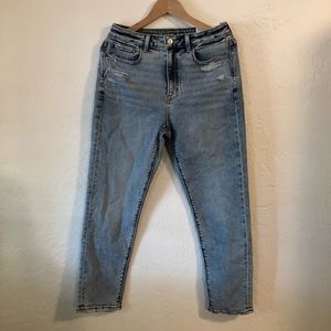 American Eagle Mom Jeans